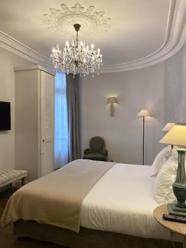 Hotel New Roblin 4*
