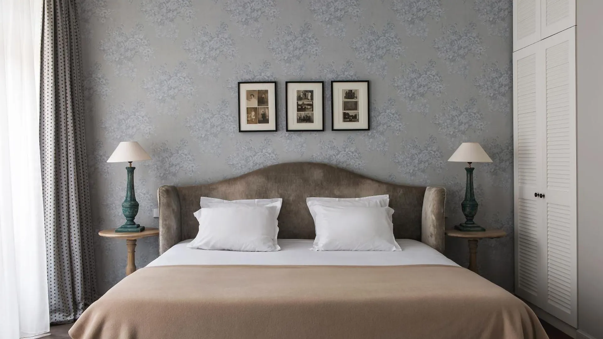 New Roblin Hotel