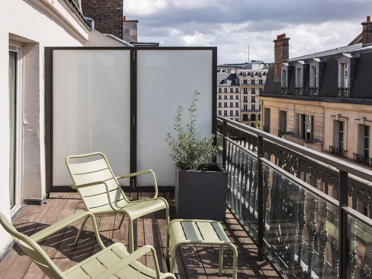 Hotell New Roblin 4*