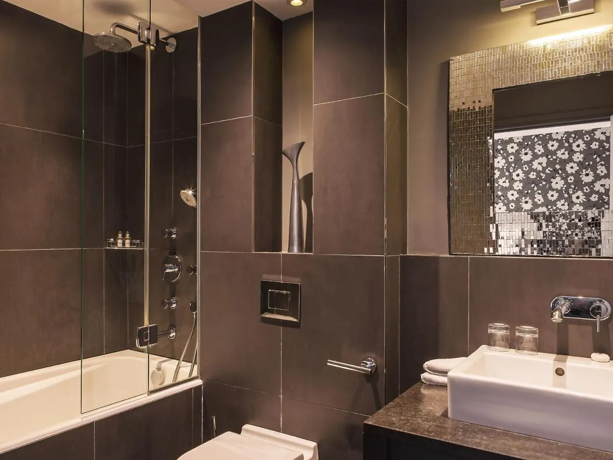 New Roblin Hotell 4*
