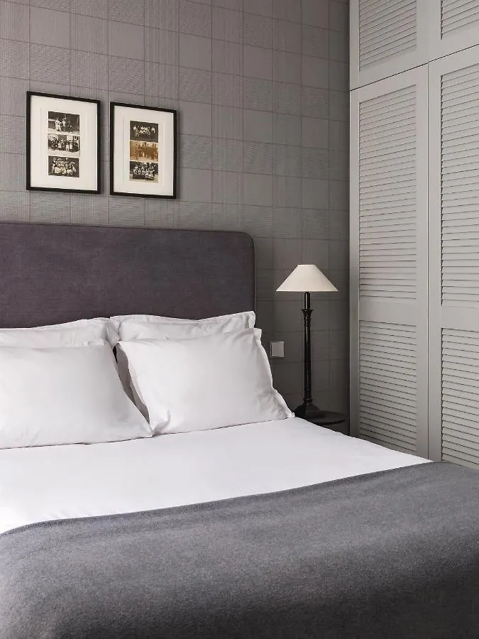 Hotell New Roblin 4*